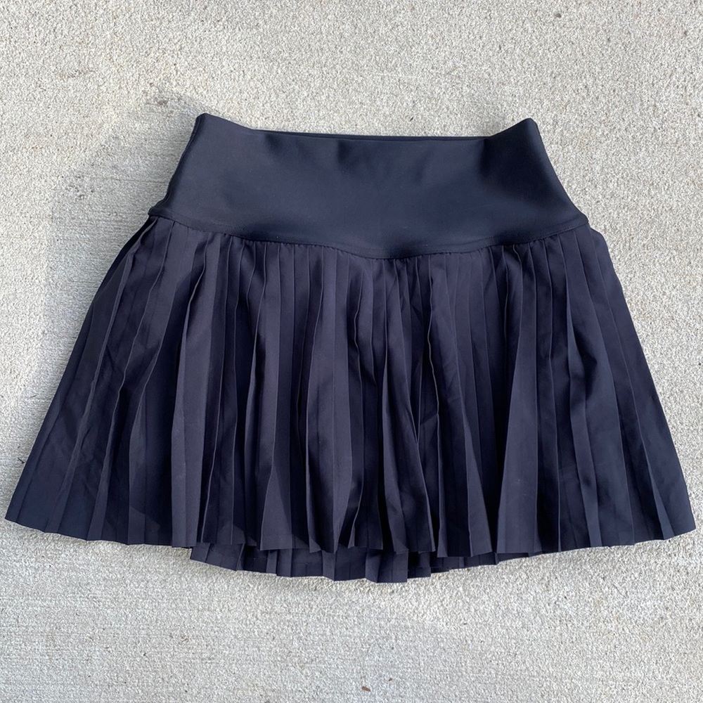 ALO tennis skirt